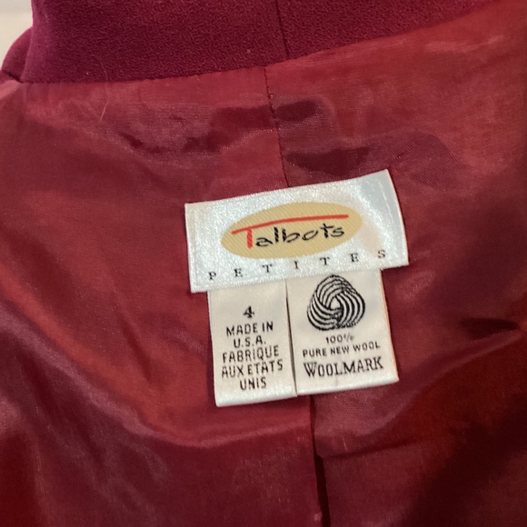 TALBOTS size 4 wool burgundy blazer. Mint 100% Wool - Picture 4 of 5